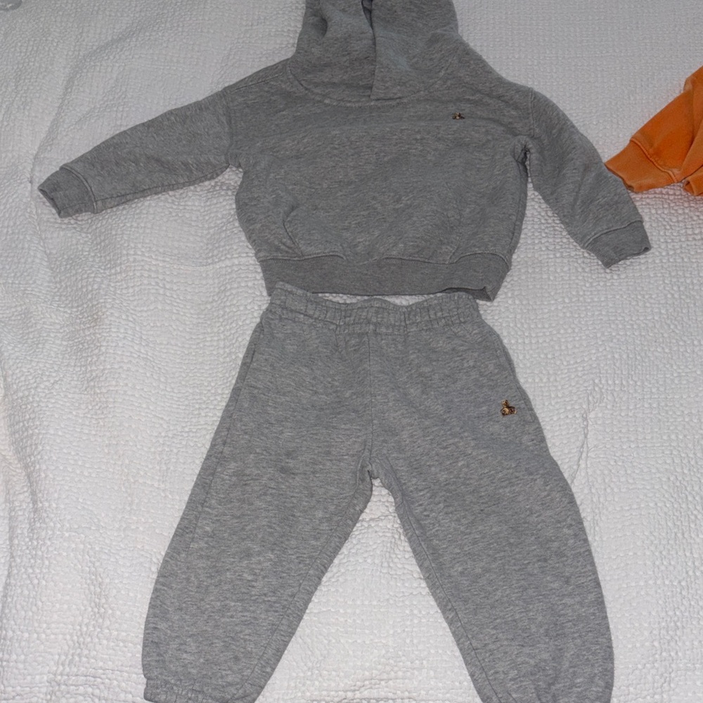 Gap sweatsuit toddler